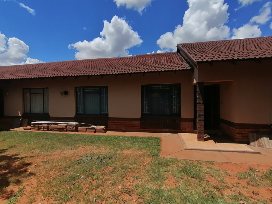 4 Bedroom Property for Sale in Stilfontein Ext 4 North West